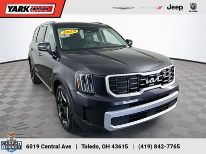 Used 2025 Kia Telluride S