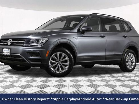 Used 2020 Volkswagen Tiguan S image 2