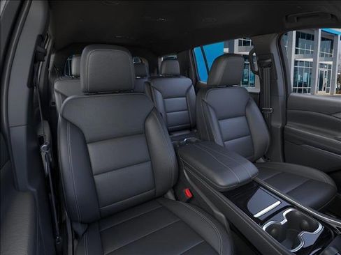 New 2025 Chevrolet Traverse LT w/ LPO, Floor Liner Package image 16