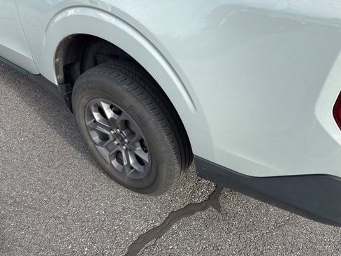 Used 2022 Ford Maverick XLT image 7