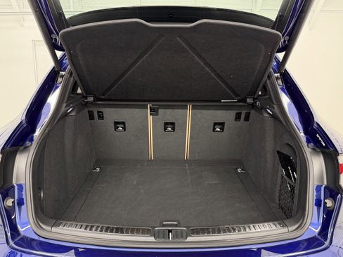 Certified 2025 Porsche Macan image 62