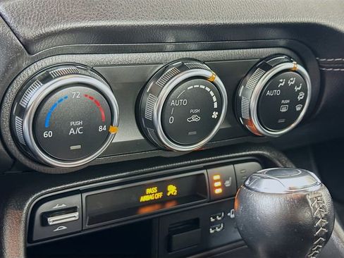 Used 2022 MAZDA MX-5 Miata RF Grand Touring image 16