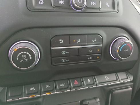 Used 2023 Chevrolet Silverado 1500 Custom Trail Boss image 25