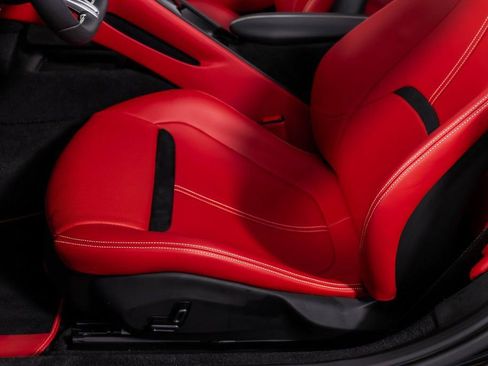 Certified 2024 Ferrari Roma Spider image 40