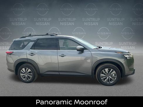 Certified 2025 Nissan Pathfinder SV w/ SV Premium Package FWD image 8
