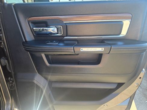 Used 2015 RAM 2500 Laramie image 14