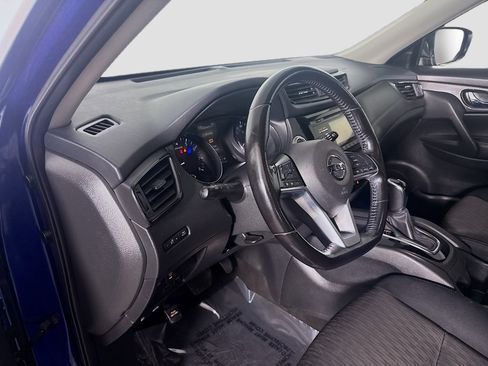 Used 2017 Nissan Rogue SV FWD image 23