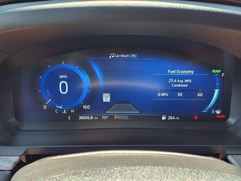 Used 2023 Ford Explorer Platinum RWD image 30