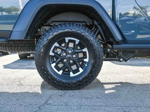 New 2026 Jeep Gladiator Rubicon AWD/4WD image 9