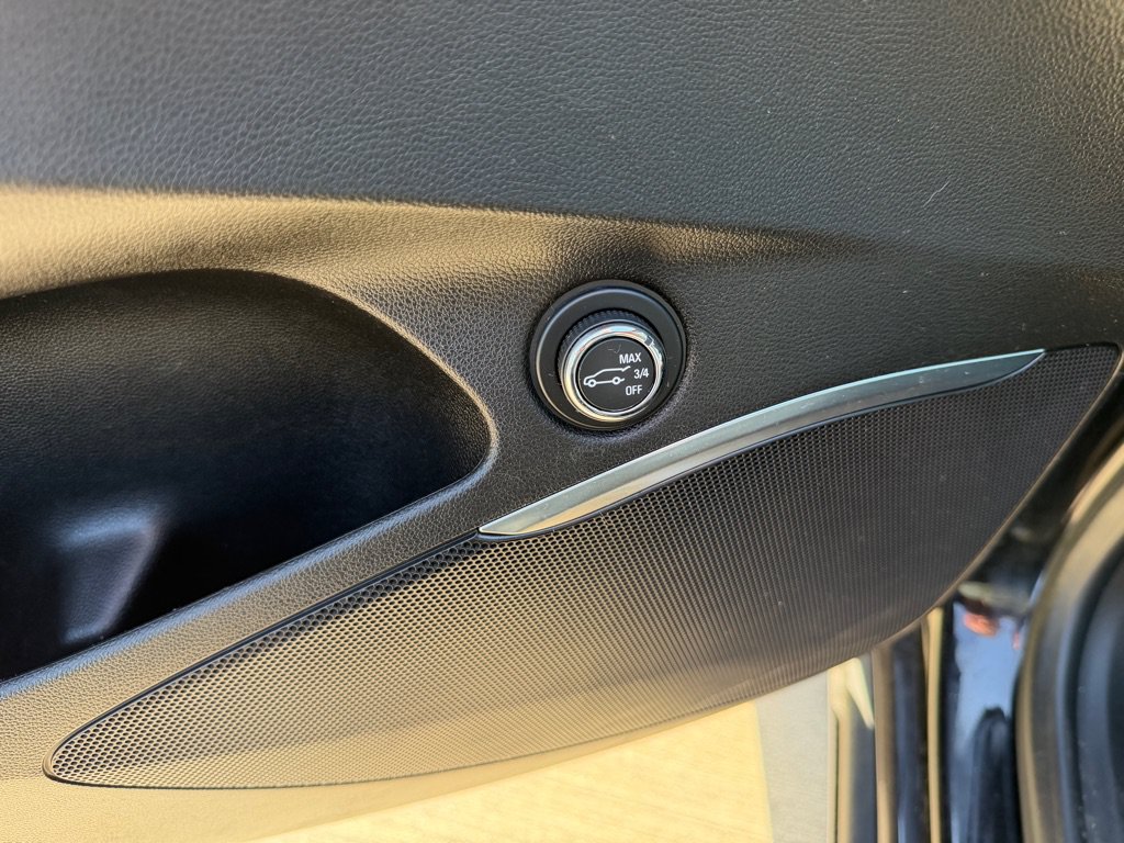 Used 2018 Buick Enclave Essence w/ Trailering Package FWD image 21