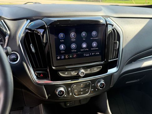 Used 2023 Chevrolet Traverse LT w/ LT Premium Package AWD/4WD image 16