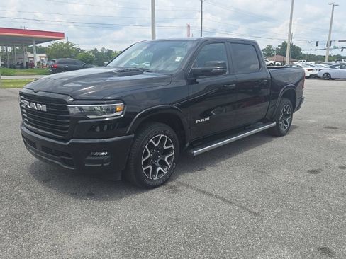Used 2025 RAM 1500 Laramie w/ Sport Appearance Package AWD/4WD image 28