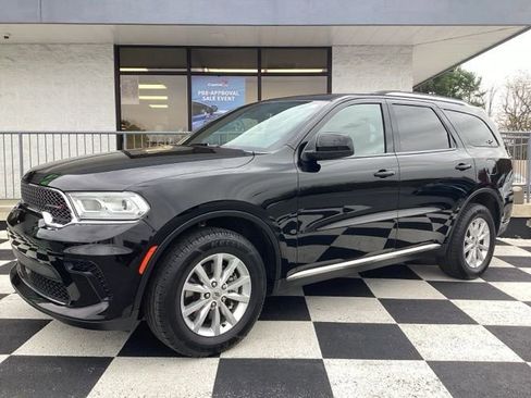 Used 2023 Dodge Durango SXT Launch Edition image 5