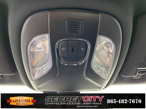 New 2026 Jeep Compass Latitude image 20