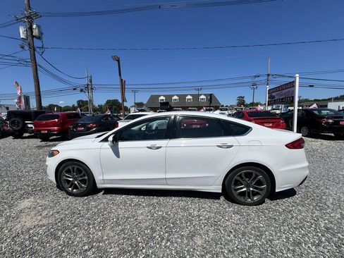 Used 2020 Ford Fusion SEL FWD image 4