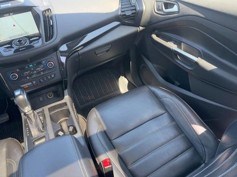 Used 2018 Ford Escape Titanium w/ Ford Safe & Smart Package AWD/4WD image 15
