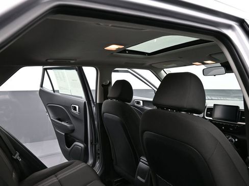 Certified 2023 Hyundai Venue SEL FWD image 24