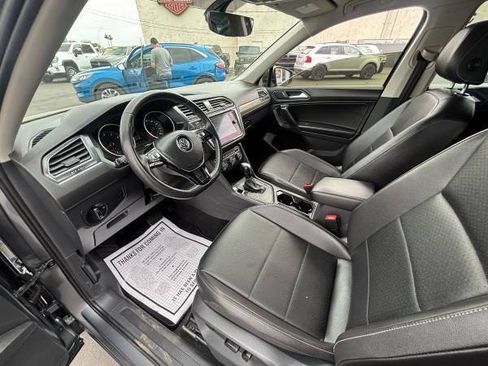 Used 2021 Volkswagen Tiguan SE FWD image 10
