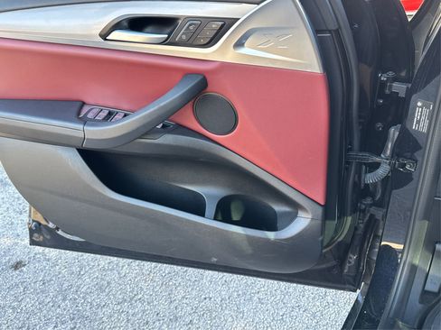 Used 2022 BMW X3 xDrive30i w/ M Sport Package 2 image 25