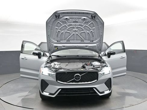 New 2026 Volvo XC60 B5 Plus w/ Protection Package Premier AWD/4WD image 54
