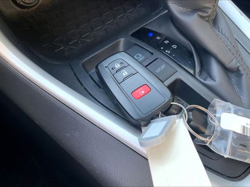 Used 2025 Toyota RAV4 XLE image 14