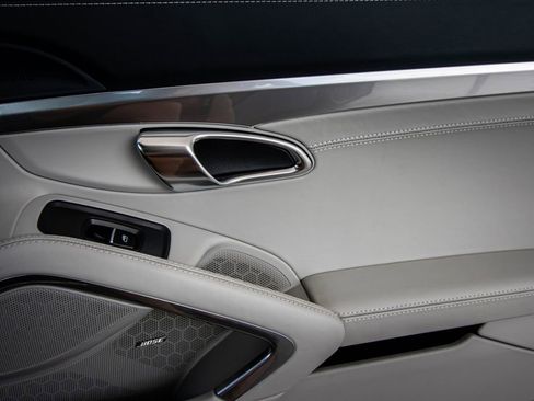 Used 2017 Porsche 911 Carrera S image 20