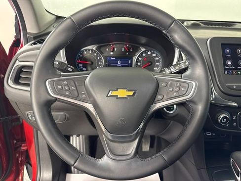 Used 2023 Chevrolet Equinox LT FWD image 17