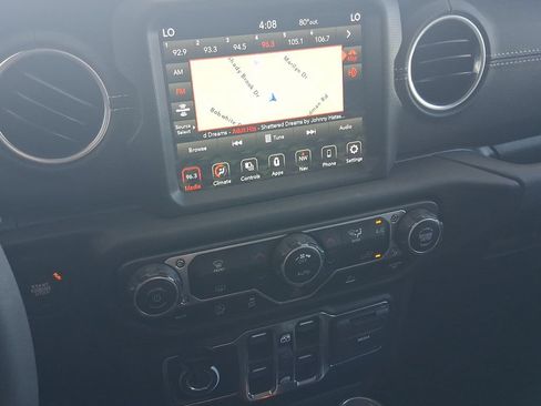 Used 2023 Jeep Wrangler Unlimited Sahara w/ LED Lighting Group AWD/4WD image 24
