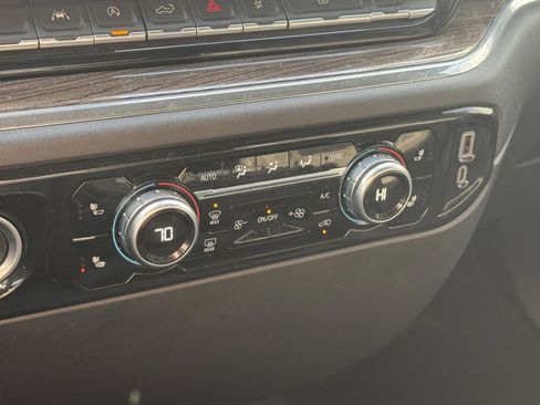 Used 2024 GMC Sierra 1500 Elevation image 18