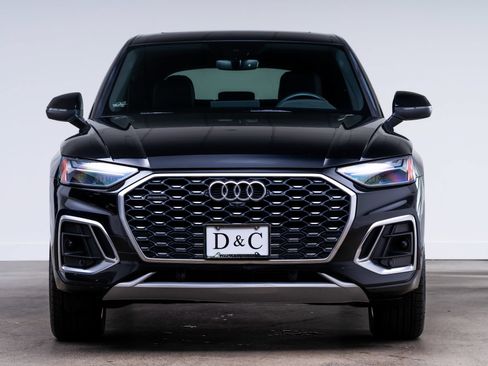 Used 2023 Audi Q5 2.0T Premium Plus w/ Premium Plus Package AWD/4WD image 2
