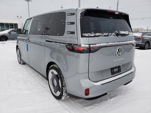 New 2025 Volkswagen ID. Buzz Pro S image 3