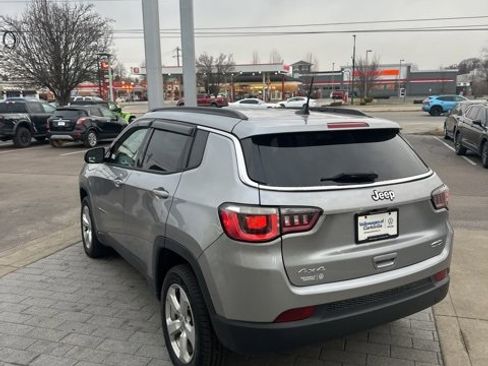 Used 2018 Jeep Compass Latitude w/ Popular Equipment Group image 13