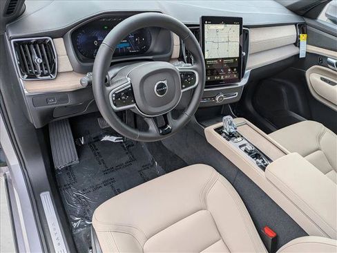 New 2026 Volvo XC90 B6 Plus w/ Protection Package Premier image 3