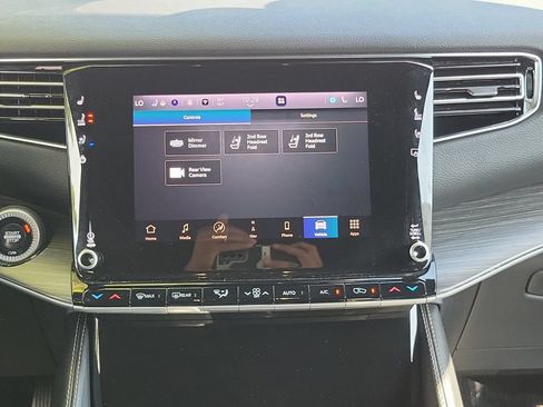 Used 2024 Jeep Wagoneer Series II w/ Flexible Seating Group RWD image 19