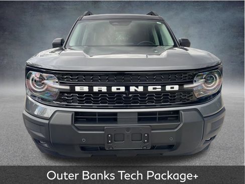 Used 2025 Ford Bronco Sport Outer Banks w/ Outer Banks Tech Package+ AWD/4WD image 3