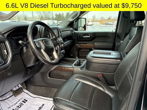 Used 2022 GMC Sierra 2500 Denali w/ Denali Black Diamond Edition image 3