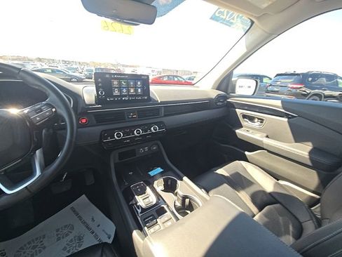 Certified 2025 Honda Pilot EX-L image 26