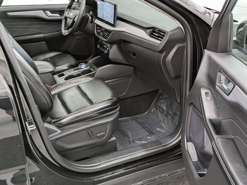 Used 2024 Ford Escape Platinum AWD/4WD image 30