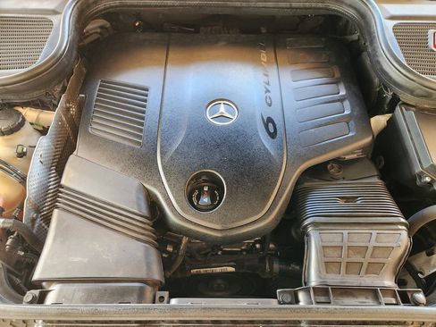 Used 2022 Mercedes-Benz GLS 450 4MATIC image 33
