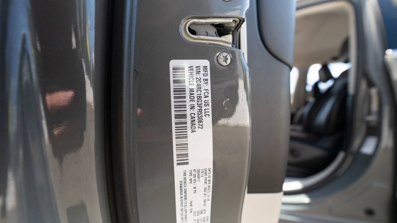 Used 2023 Chrysler Pacifica Touring-L FWD image 44