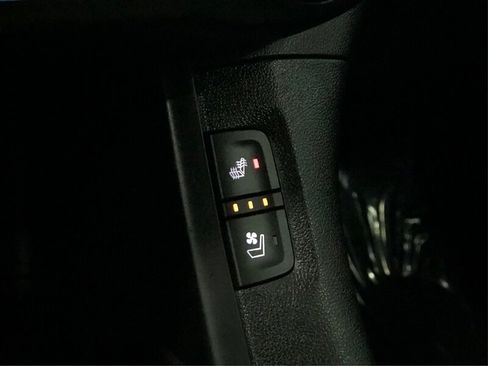 Used 2017 GMC Acadia Denali FWD image 27
