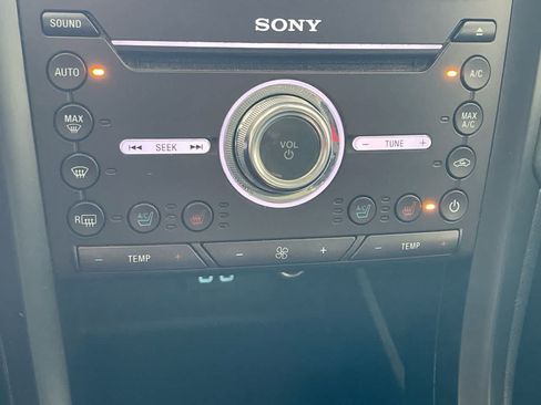Used 2020 Ford Fusion Titanium AWD/4WD image 19