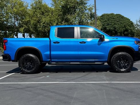 Used 2025 Chevrolet Silverado 1500 ZR2 w/ Technology Package AWD/4WD image 10