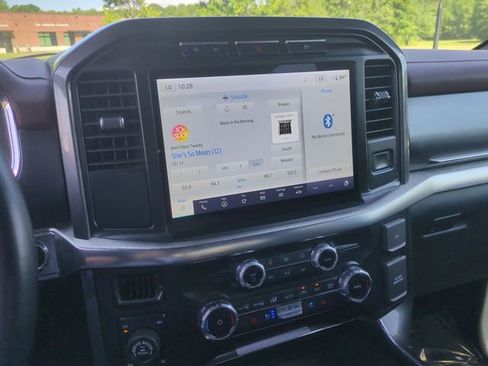 Used 2023 Ford F150 Lariat AWD/4WD image 24