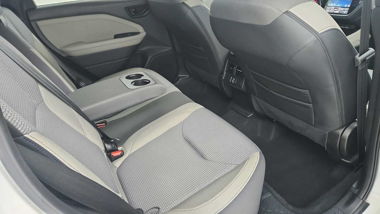 Certified 2025 Subaru Forester Premium AWD/4WD image 35