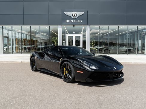 Used 2018 Ferrari 488 Spider RWD image 18