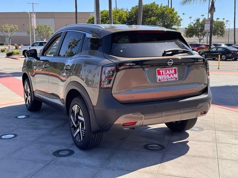 New 2026 Nissan Kicks SV FWD image 6