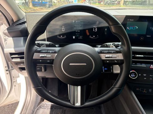 Used 2025 Hyundai Sonata SEL FWD image 28