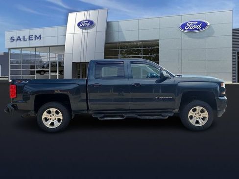 Used 2018 Chevrolet Silverado 1500 LT w/ All Star Edition AWD/4WD image 2