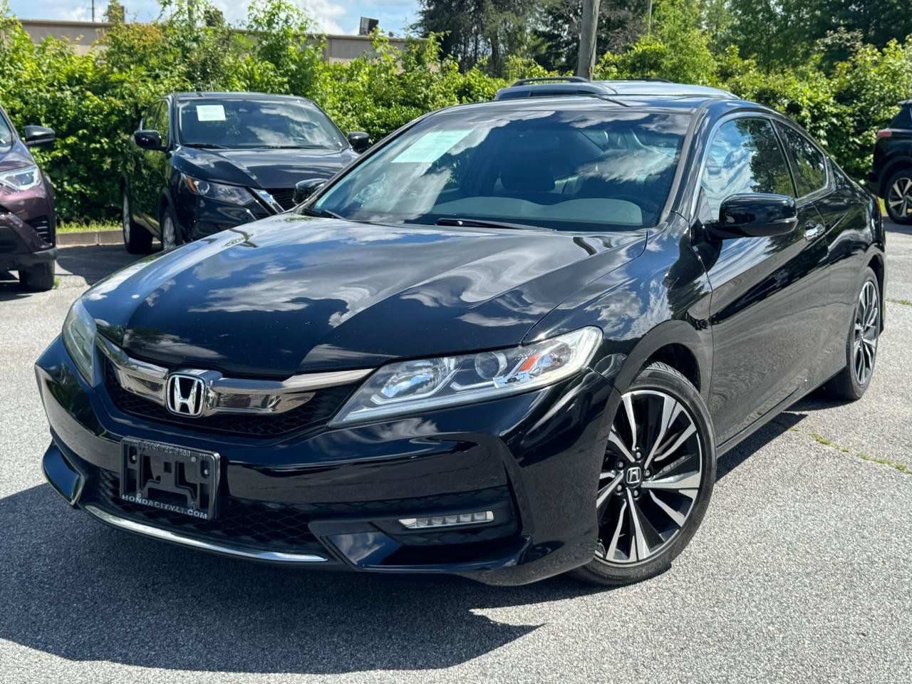 Used 2017 Honda Accord EX image 3